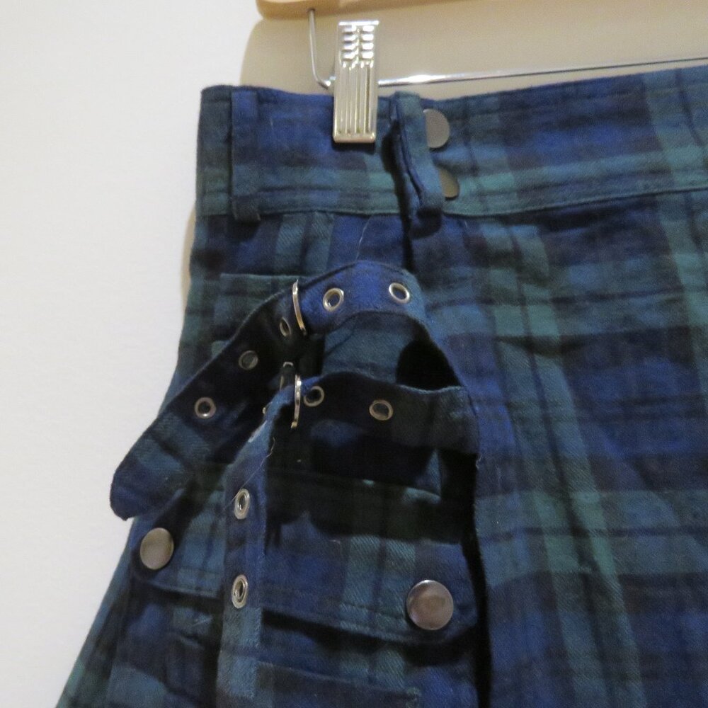 SCARLET DARKNESS Scottish Tartan Black Watch Plaid Kilt Small Alt Punk Grunge - Picture 5 of 16